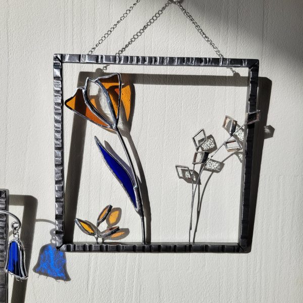 Triptyque Floral en Verre et Fer Forgé – Décoration Murale Artisanale (3 cadres suspendus)