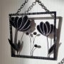 Triptyque Floral en Verre et Fer Forgé – Décoration Murale Artisanale (3 cadres suspendus)