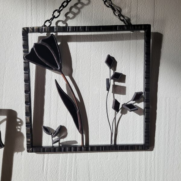 Triptyque Floral en Verre et Fer Forgé – Décoration Murale Artisanale (3 cadres suspendus)