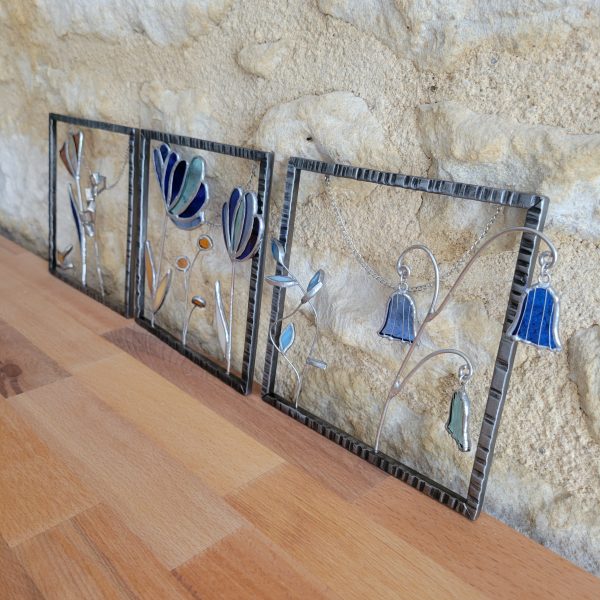 Triptyque Floral en Verre et Fer Forgé – Décoration Murale Artisanale (3 cadres suspendus)
