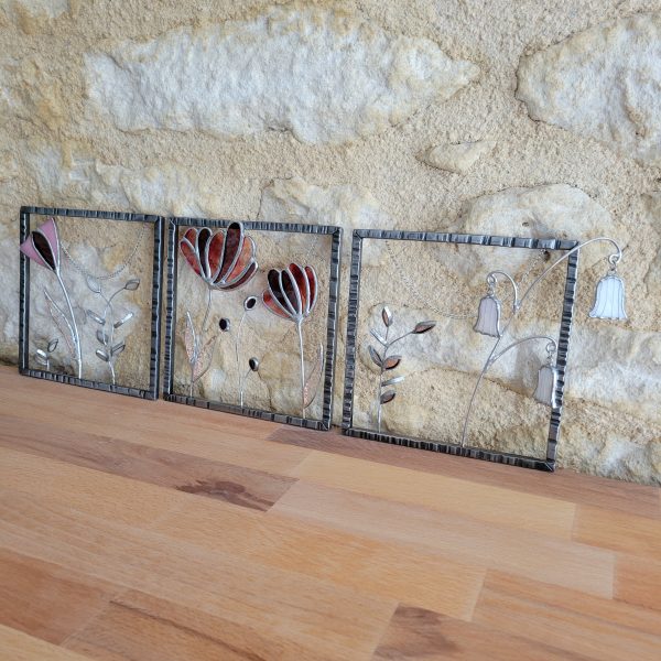 Triptyque Floral en Verre et Fer Forgé – Décoration Murale Artisanale (3 cadres suspendus)