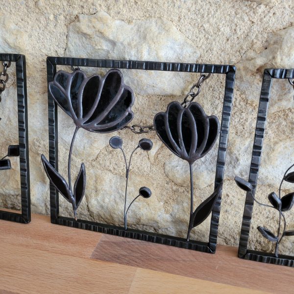 Triptyque Floral en Verre et Fer Forgé – Décoration Murale Artisanale (3 cadres suspendus)